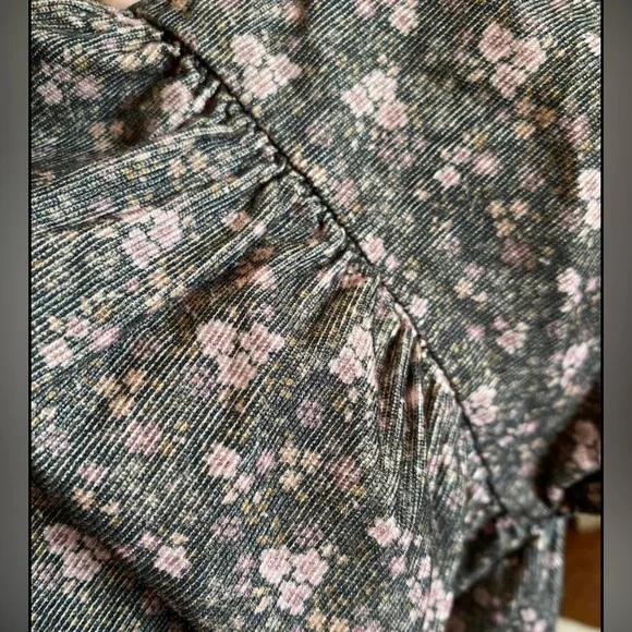 Jamie Kay set - Picture 3 of 3